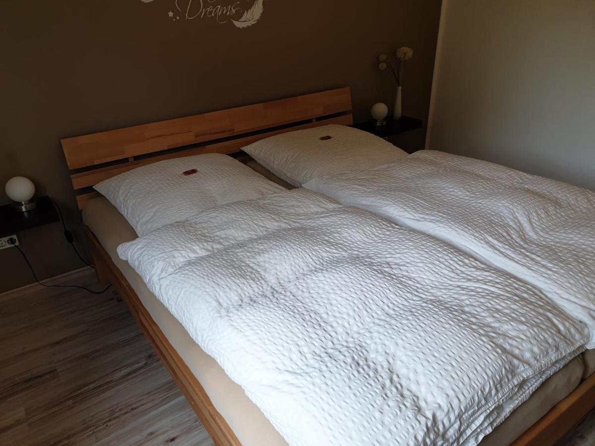 Ferienwohnung Antel Andernach Esterno foto